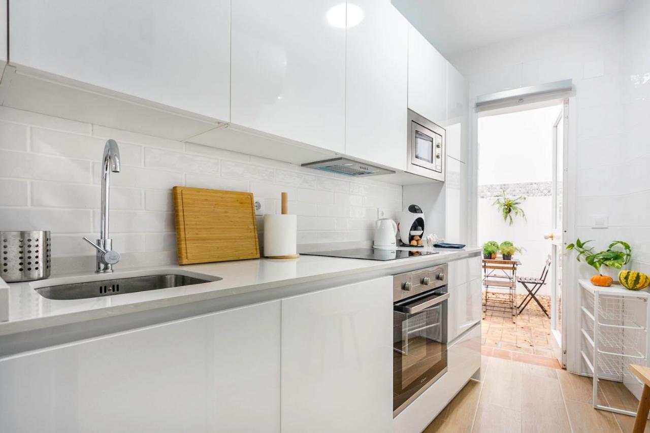 Apartamentos Sta Maria La Blanca Sevilla Eksteriør billede