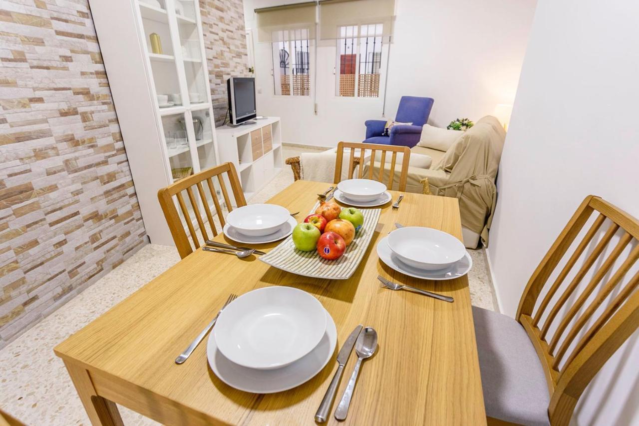 Apartamentos Sta Maria La Blanca Sevilla Eksteriør billede